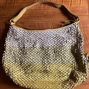 Yellow ombré leather lined shoulder bag w pockets